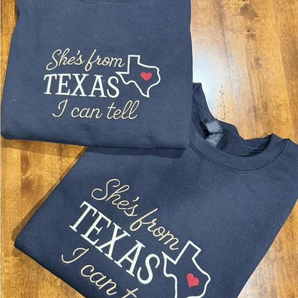 She’s from Texas women’s sweatshirt
